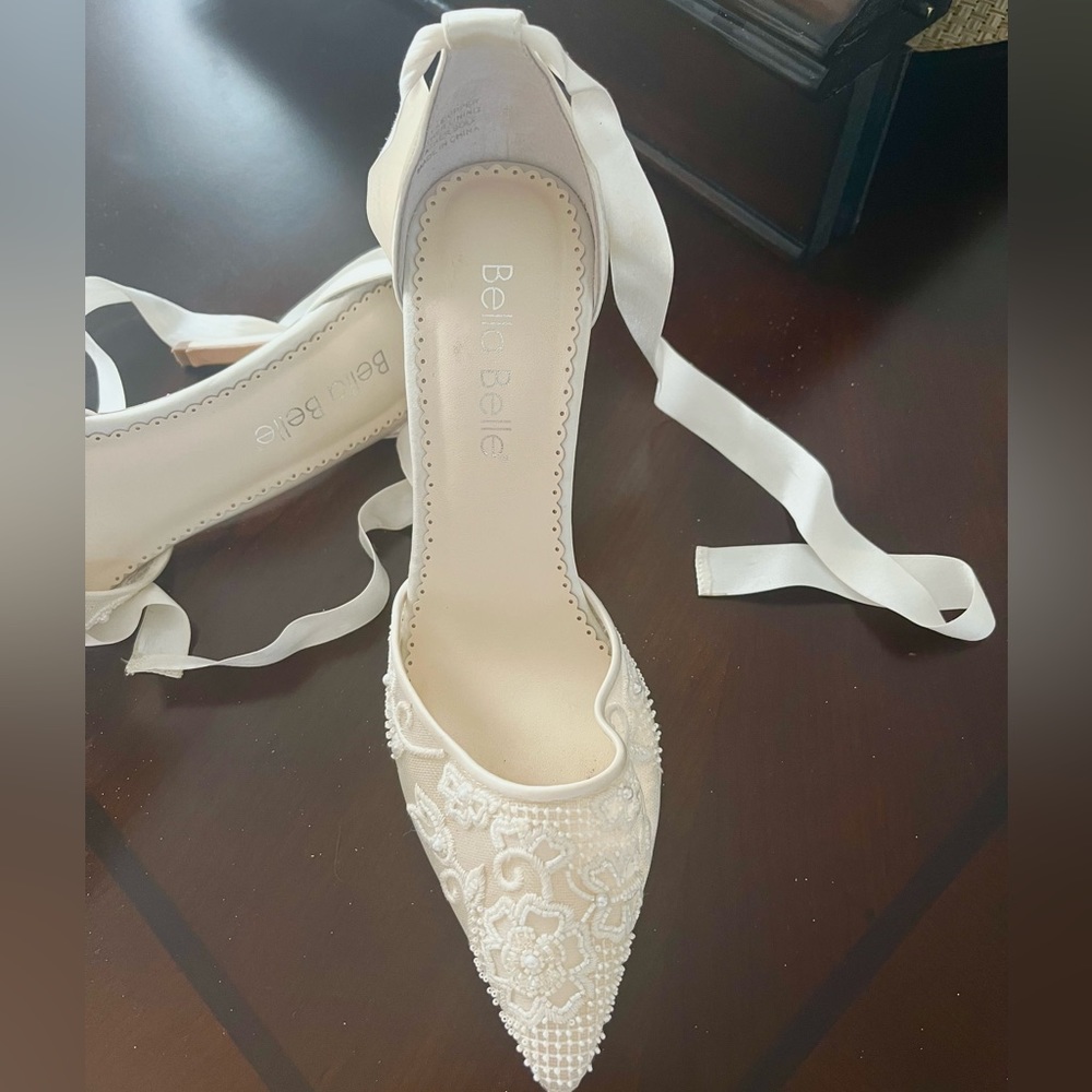 Bella Belle Wedding shoes size 7 Wore once like new 400 retail value